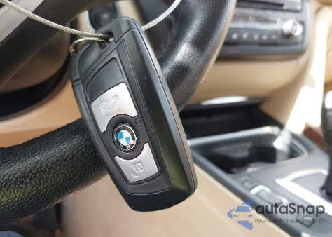 2015 BMW 328I xDrive z USA, uszkodzony, nr VIN WBA3B5G57FNS16183